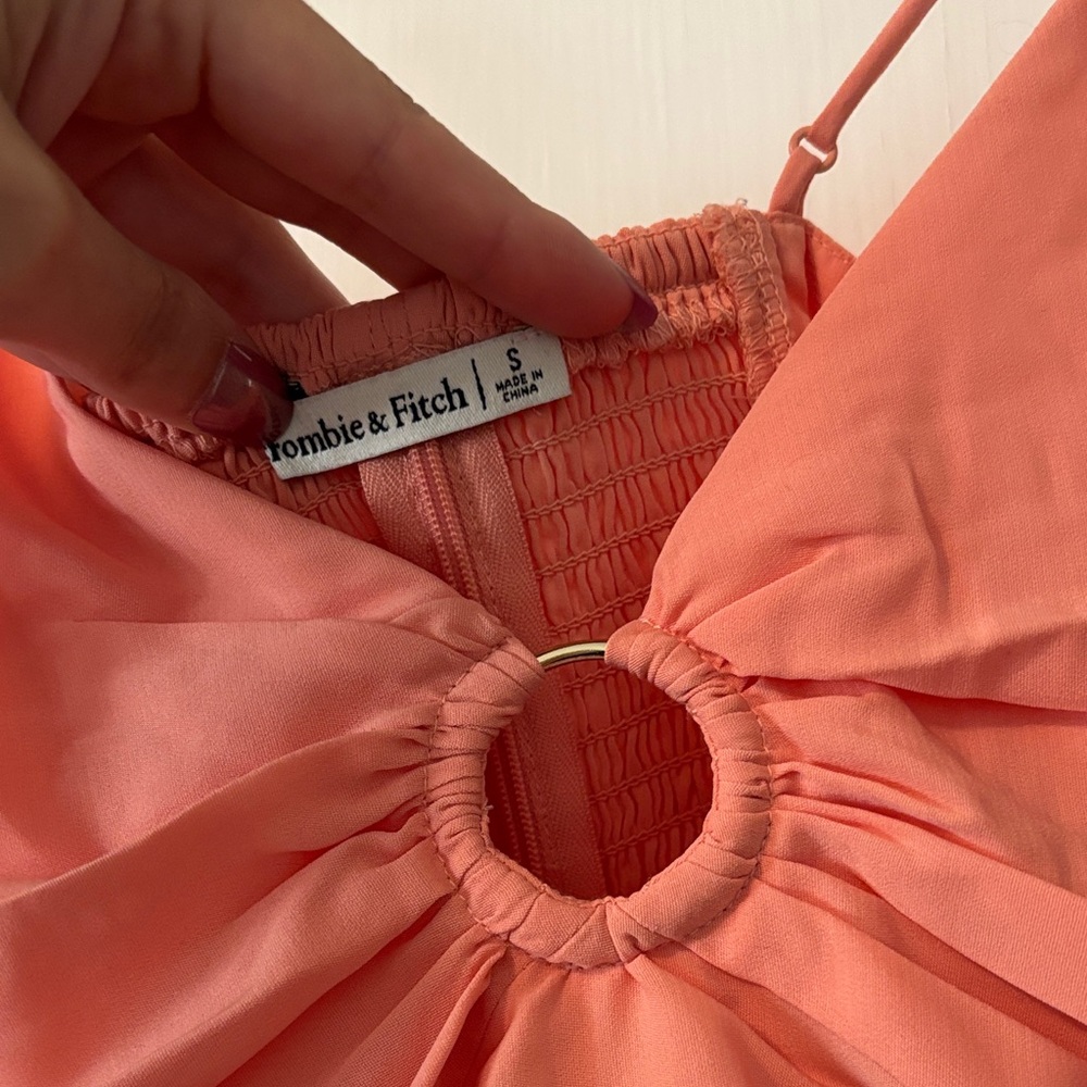 Coral Ruched Tank Top - Picture 2 of 3